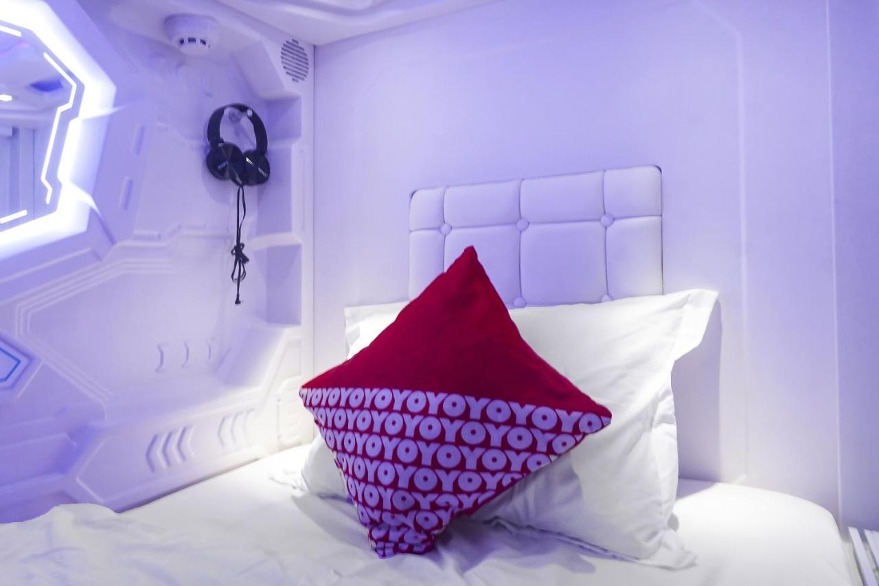 Super Oyo 91328 Fiducia Capsule Hotel Jakarta Exterior foto